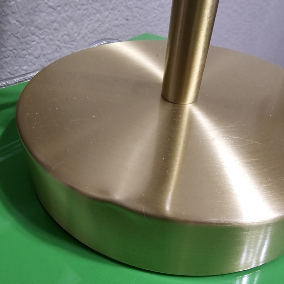 🚩SOLD🚩🍒 Cherry Lamp by Karma Home with Gold Base - Picture 3 of 3